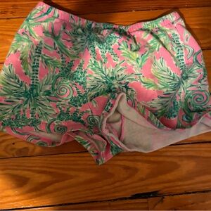 Girls lilt Pulitzer short